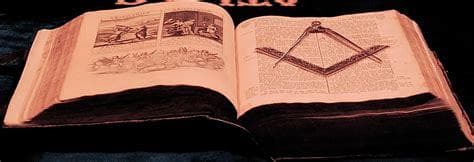 A Bíblia dos Maçons