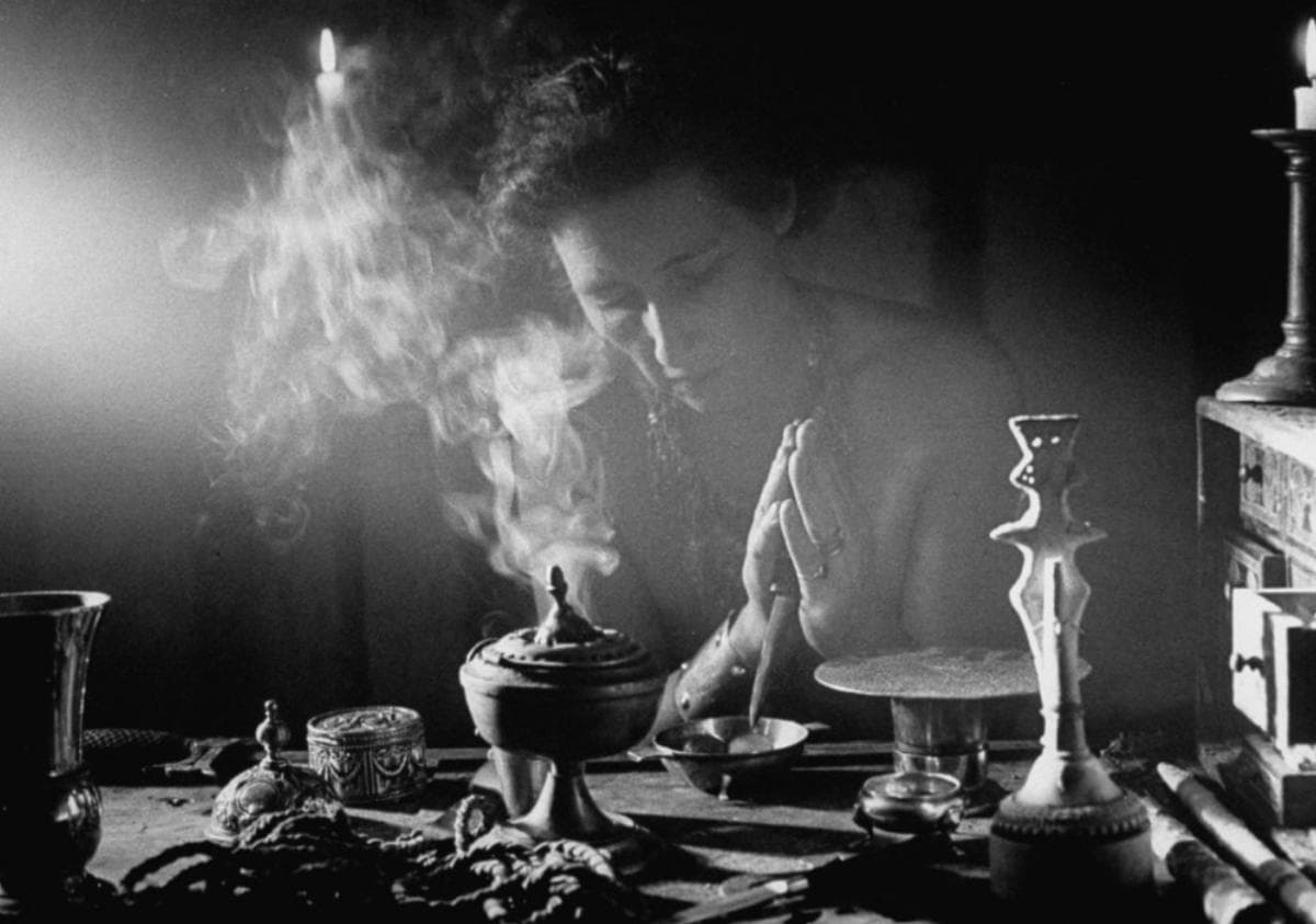 Entrevista com Eleanor Bone